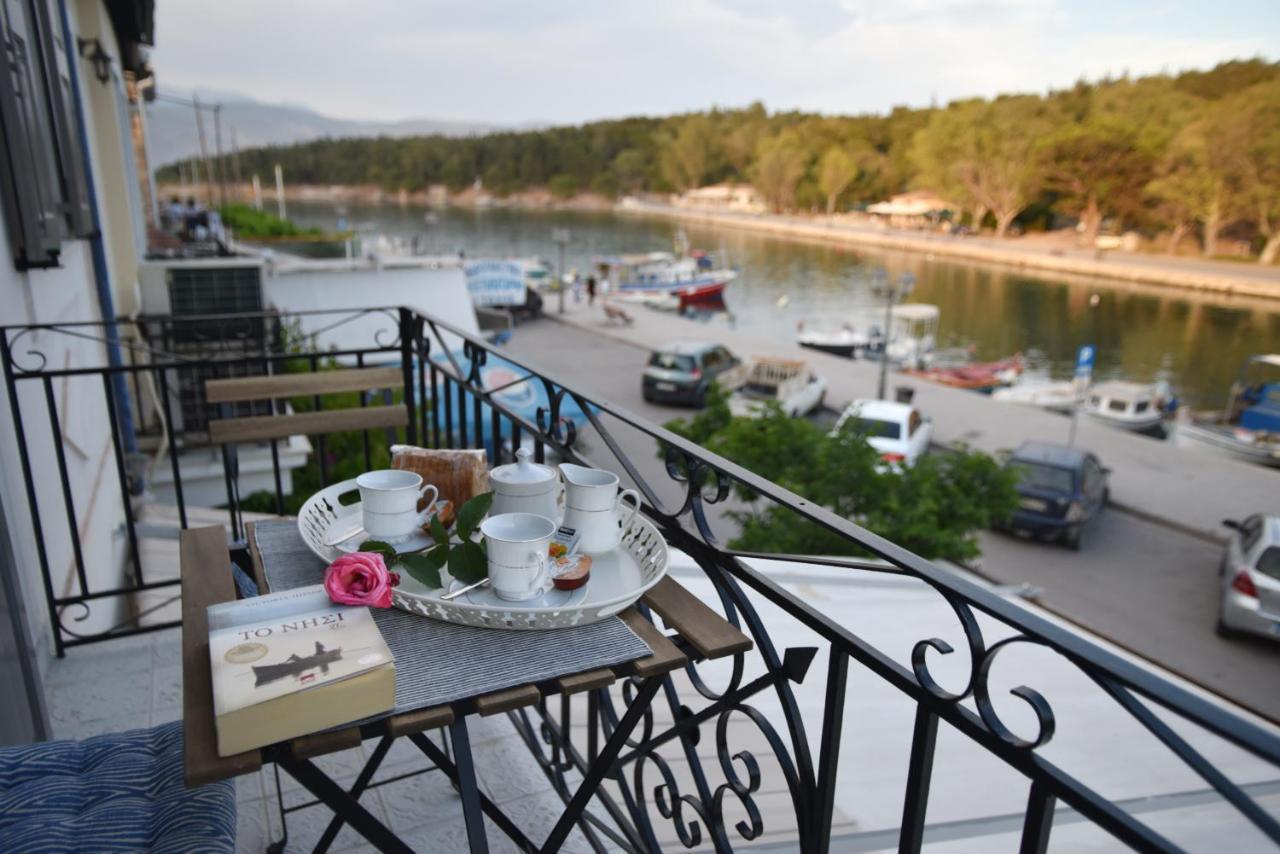 Kallisti The House At The Port Galaxidi ภายนอก รูปภาพ